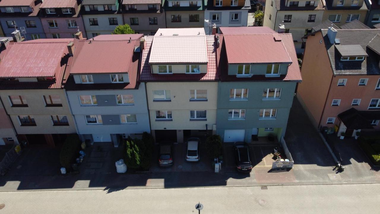 Pokoje Goscinne Voyager Władysławowo Exterior foto